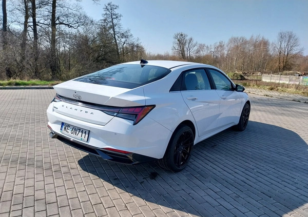 Hyundai Elantra cena 88499 przebieg: 49770, rok produkcji 2022 z Łódź małe 106